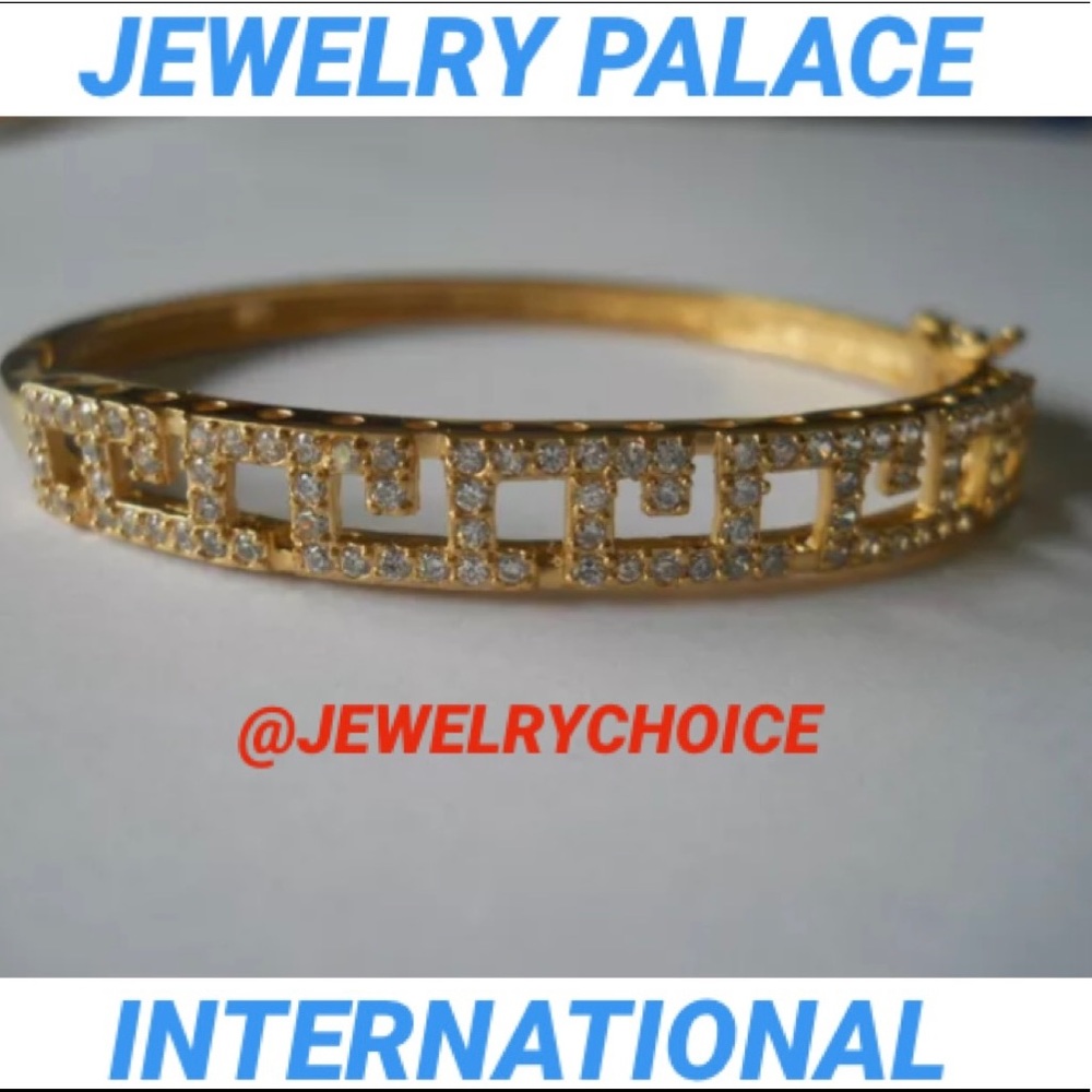 🆕14K Gold Filled Greek Key Cubic Zirconia Bangle.